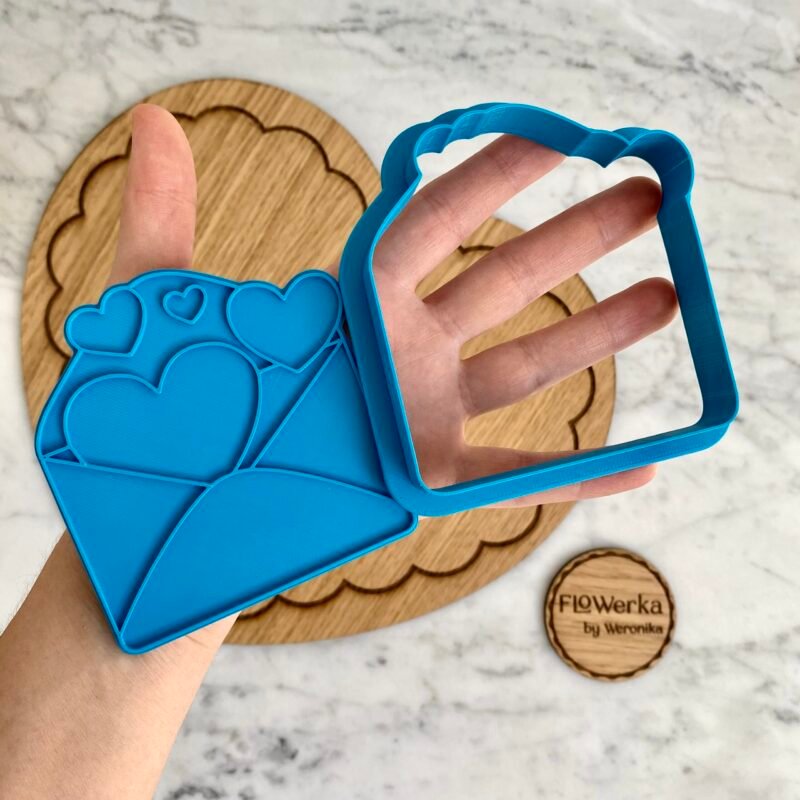 love_letter_with_hearts_flowerka_cutter_foremka-list-walentynkowy-2-scaled-1.jpg Foremka + stempel List walentynkowy