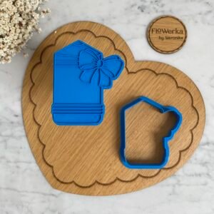 olowek-z-kokarda-foremka-stempel-flowerka-pencil-with-bow-cookie-cutter-stamp.jpg Foremka + stempel Ołówek z kokardą