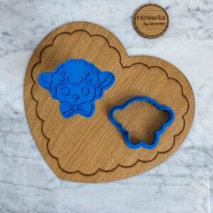 owieczka-foremka-stempel-flowerka-cookie-cutter-stamp-1-1.jpeg Foremka + stempel Owieczka z muszką