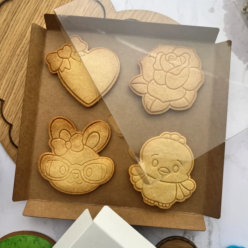 pudełko-proste-do-pakowania-ciastek-i-pierników-flowerka3d Pudełko proste biały brąz 20,5 cm