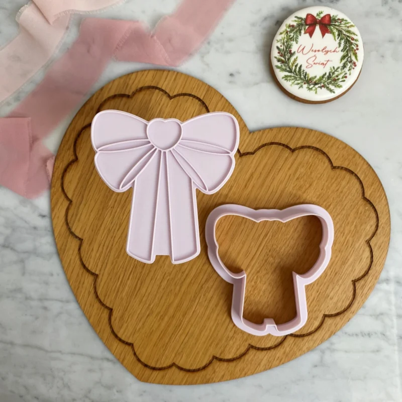 długa-kokarda-foremka-do-wykrawania-pierniczków-stempel-flowerka3d świąteczna foremka do wykrawania ciasteczek i pierniczków
