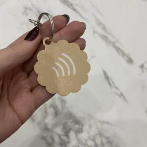 personalizowany-brelok-nfc-z-logo-flowerka3d (7) Brelok NFC z Twoim logo - dowolny kształt