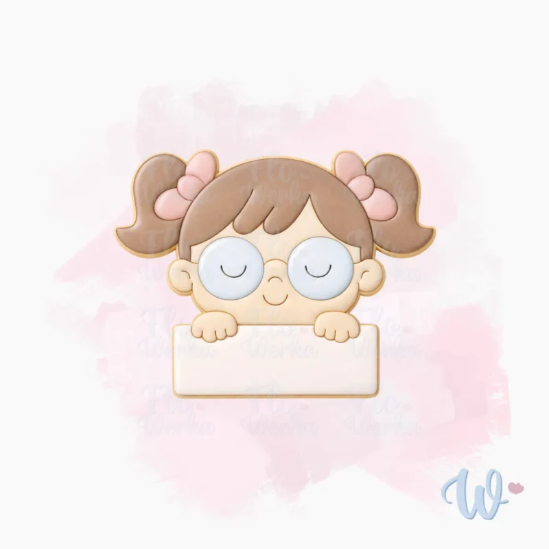 Foremka Dziewczynka z plakietką